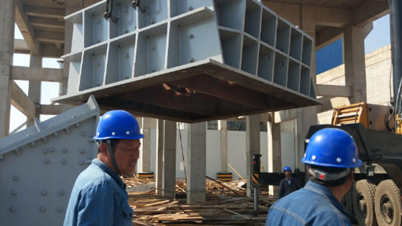 錘式破碎機安裝現場